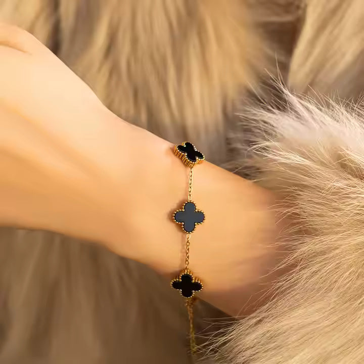 Midnight Clover Bracelet | Gold Finish