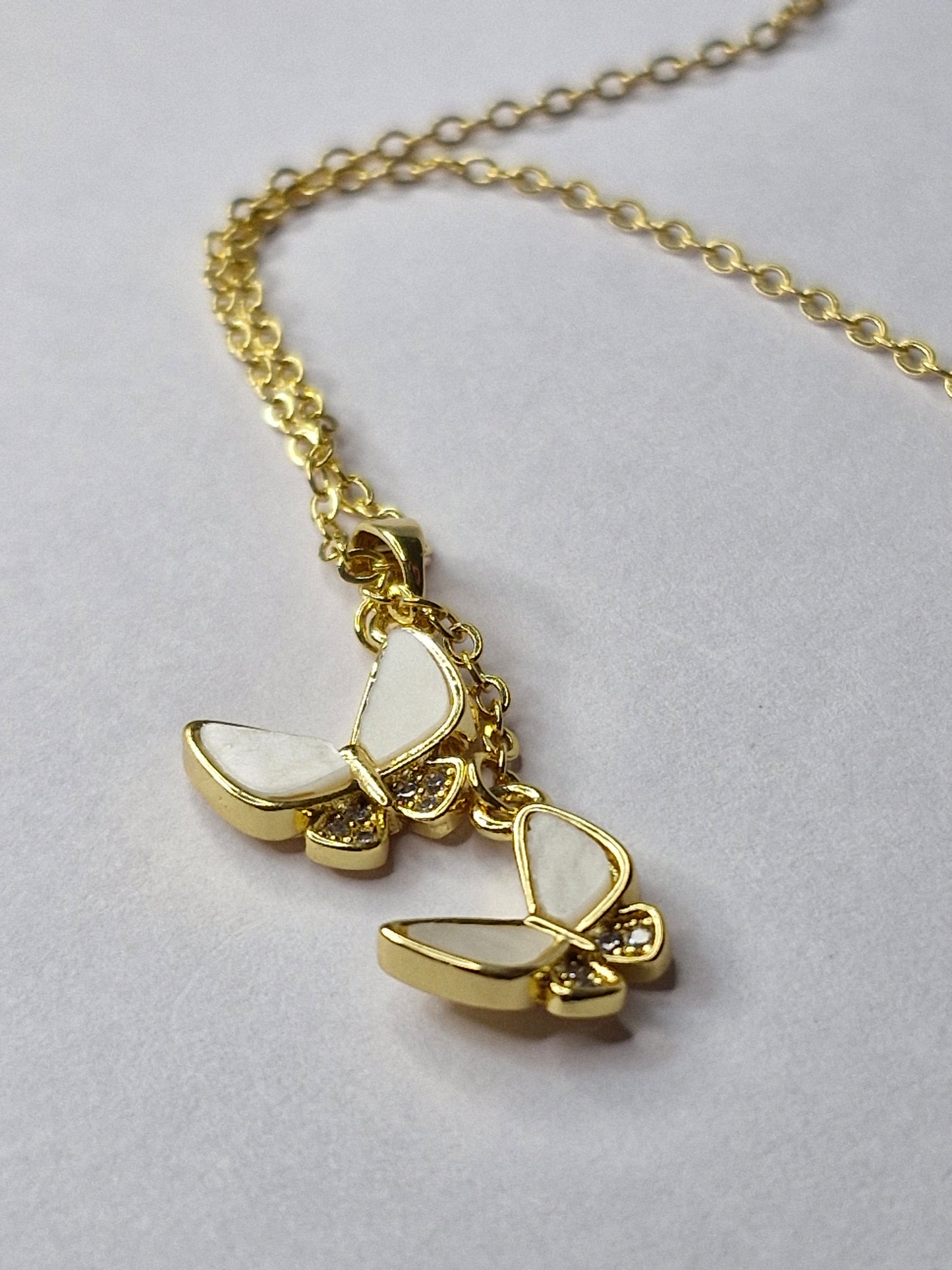 Korean Blonde Butter Chain pendant