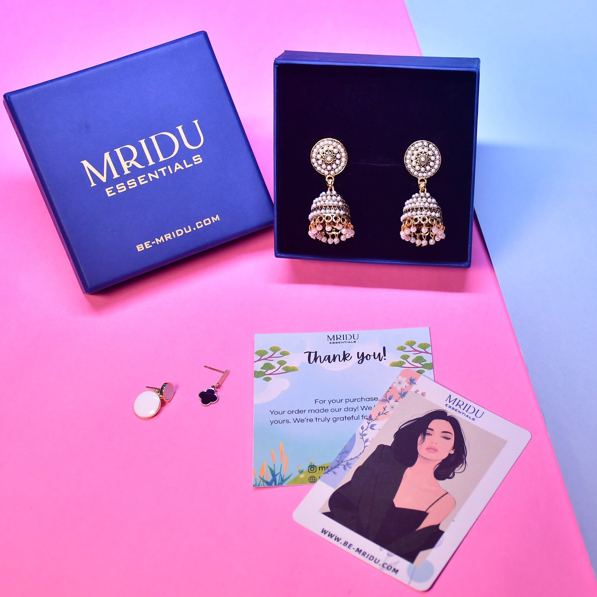 Kanika Golden Jhumki