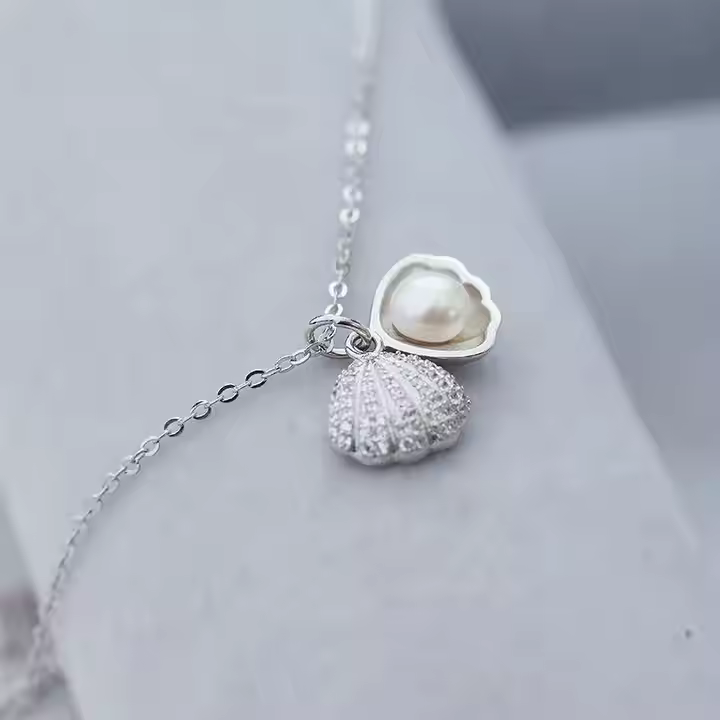 Crystal Zircon Shell Pearl Pendant Necklace | Silver