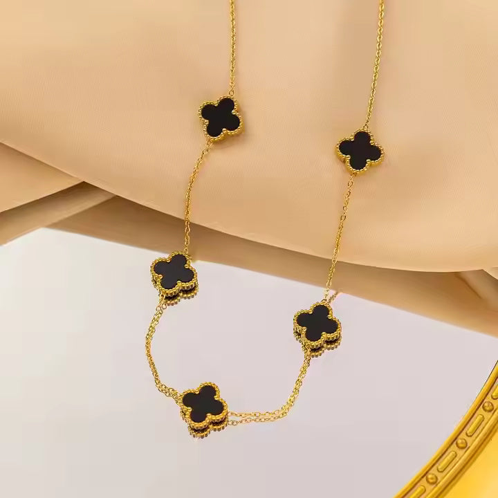 Midnight Clover Bracelet | Gold Finish