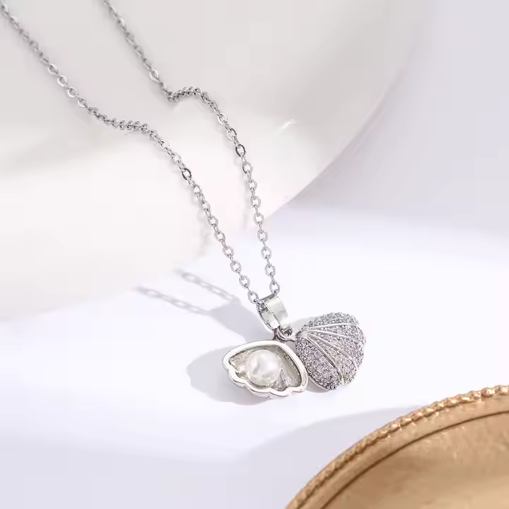 Crystal Zircon Shell Pearl Pendant Necklace | Silver