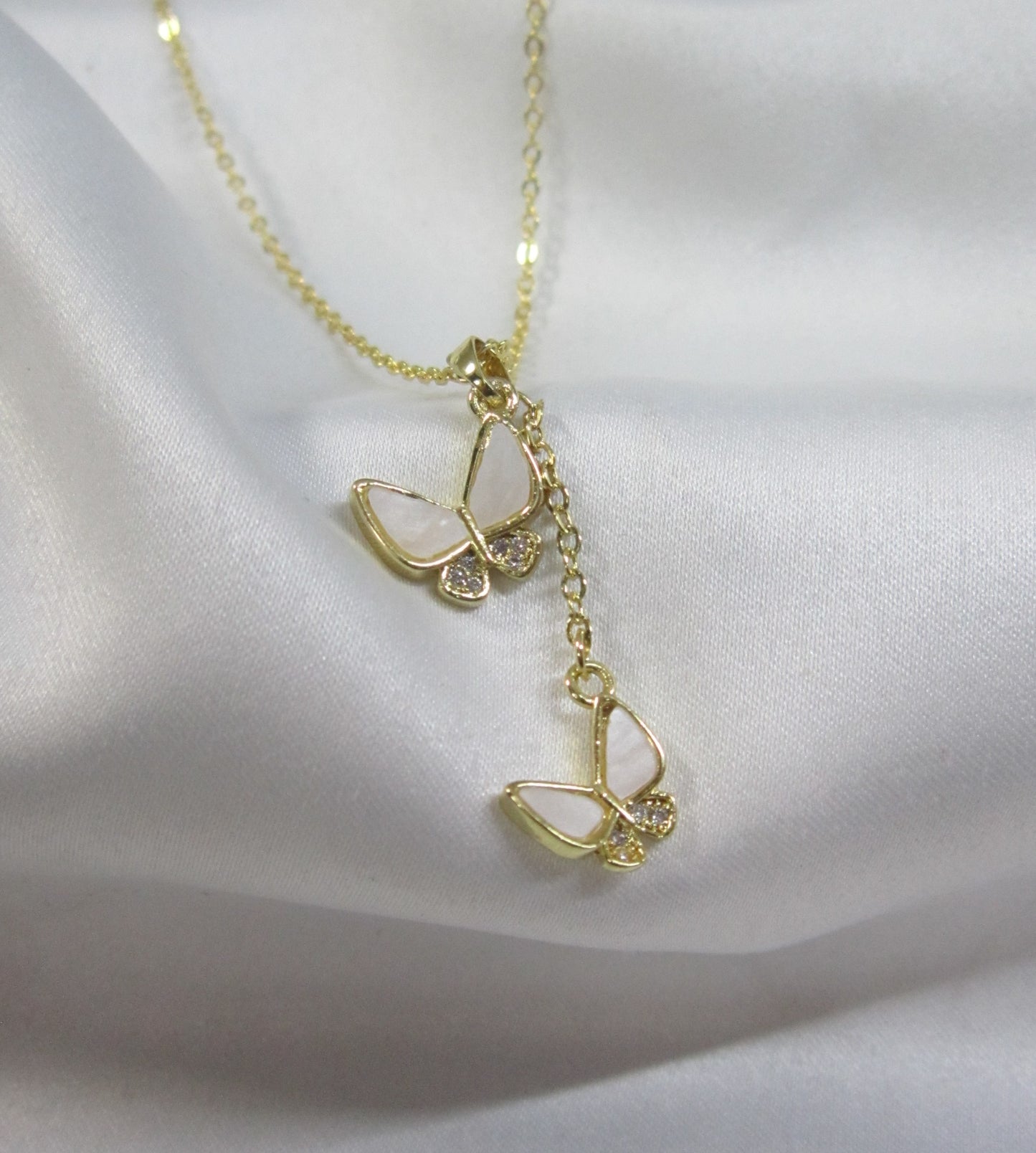 Korean Blonde Butter Chain pendant