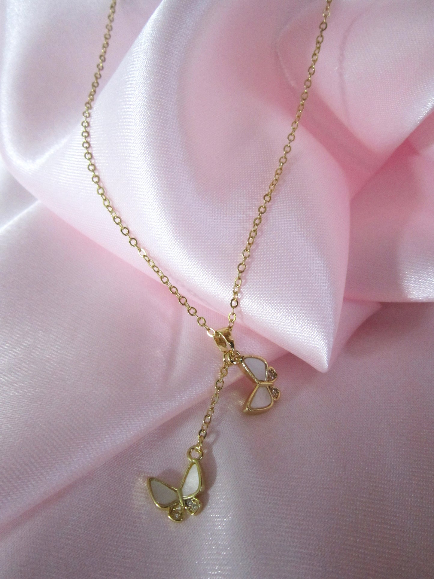 Korean Blonde Butter Chain pendant